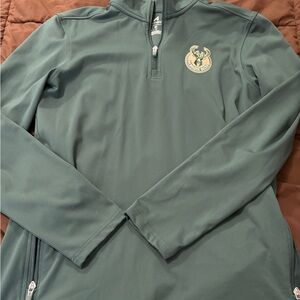 Antigua Milwaukee Bucks Dark Green Quarter-Zip Pullover